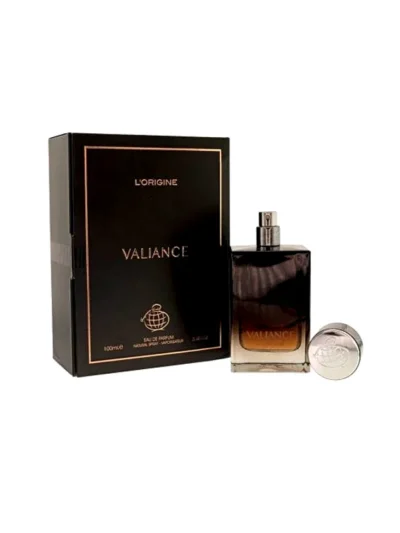 Valiance L'Origine de la Fragrance World, parfum oriental, un miros dulce, boem. Notele de varf deschid parfumul cu un nor subtil de neroli (flori de portocal) accentuat de aroma sclipitoare, citrica a bergamotei. Notele de mijloc se impletesc in amestecul complex de arome cu acorduri condimentate de salvie. Notele de baza definesc mirosul, cu un val de arome de vanilie, ambra si mosc. Parfum arabesc, masculin, dulce, indraznet. Shop Dubai parfumuri arabesti cu livrare gratuita la comenzi peste 100 lei.