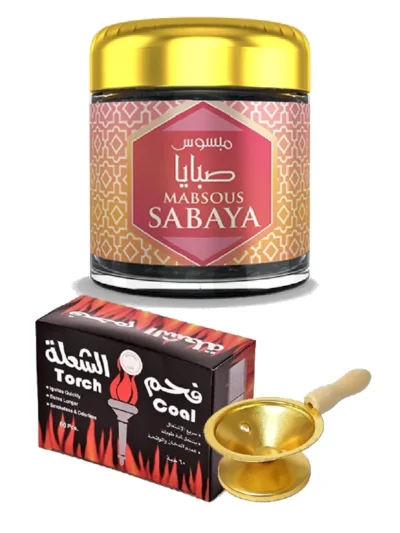 Bakhoor Sabaya set tamaie arabeasca. Purifica aerul și are de asemenea un efect anxiolitic. Creaza o atmosfera relaxanta, cu miros rafinat, seducator, la tine acasa. Setul contine:
