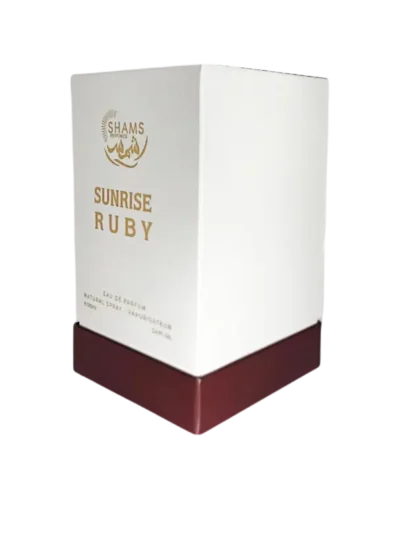 parfum sunrise ruby ambalat intr-o cutie eleganta