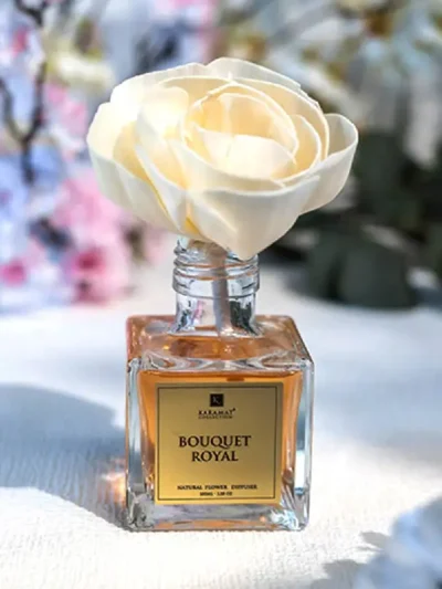 Adauga o nota de frumos si de arome orientale spatiului tau cu Difuzor de arome arabesti cu Floare Sola, parfum de camera Bouquet Royal.